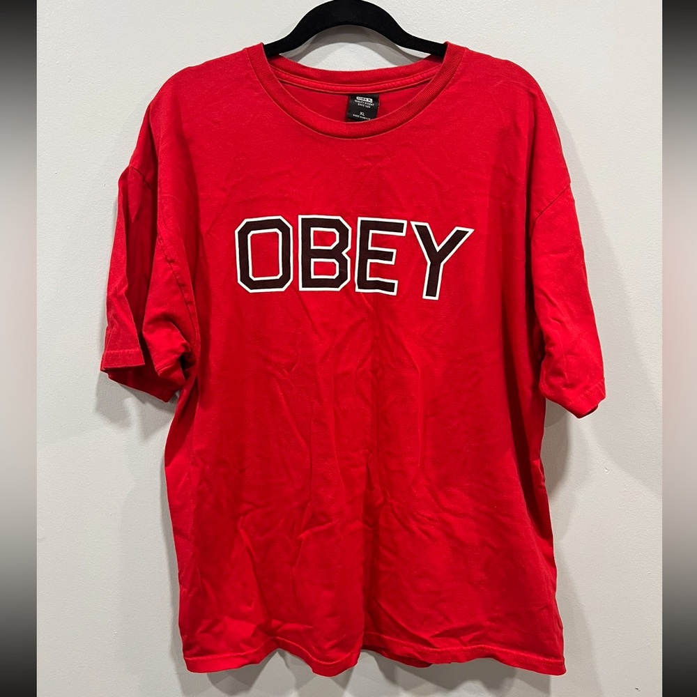 Obey Tshirt xl